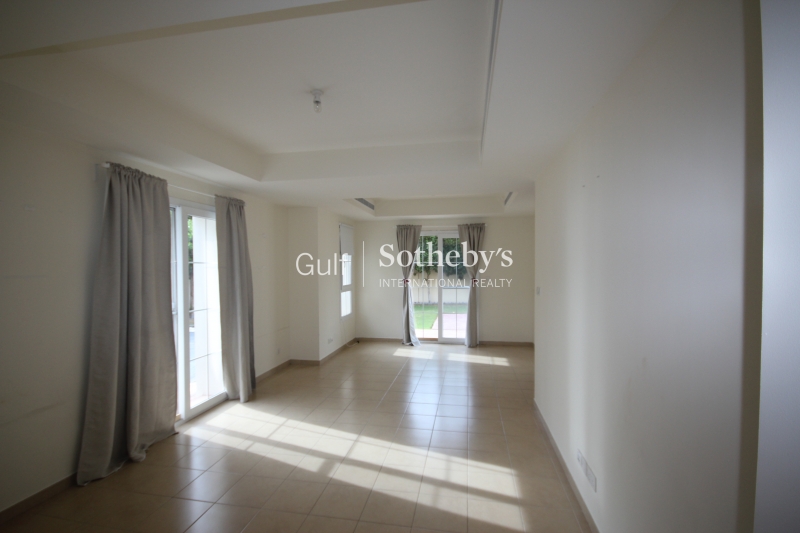 Beautiful And Best Priced European Central Gallery Signature Villa Palm Jumeirah Er S 2116 
