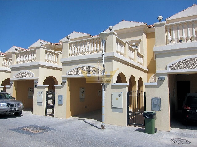 Vacant On Transfer 3 Bed+m In Large Legacy Jumeirah Park
