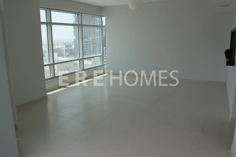  Very Spacious One Bed Lofts West Apartment-Aed100,000 1 Chq-Er-R-5176 