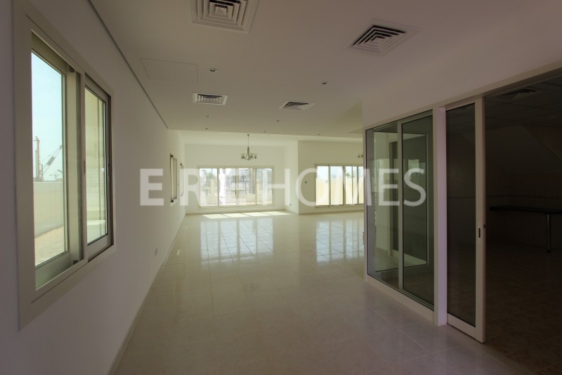 Shell And Core 2 Bed Loft Apartment In Shams, Jbr Er S 5605