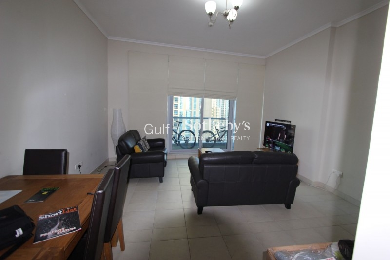 Fantastic, Luxury Living In This 1 Bedroom In Standpoint Er R 9145