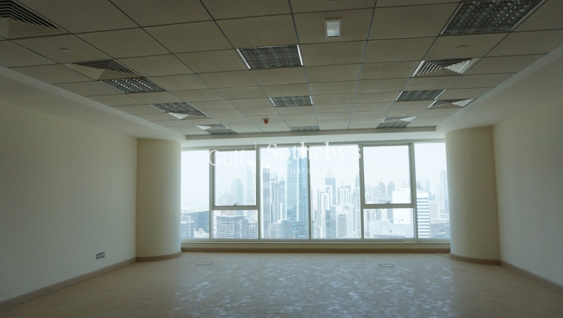 Above 35th Floor Fully Fitted Office 
