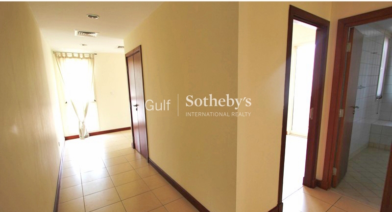 Very Spacious 1 Bed In The Ever Popular Fairmont South Residences With Views Of The Bur Al Arab Er R 10725