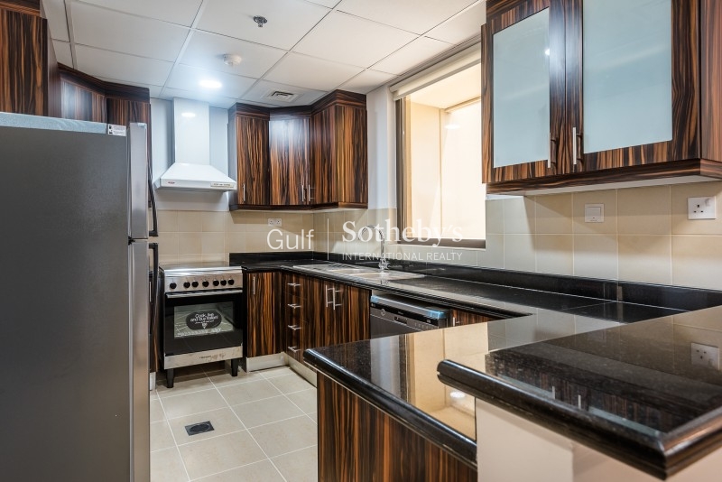 Brand New 1 Bed In Al Thamam Circle With Closed Kitchen Er R 9920