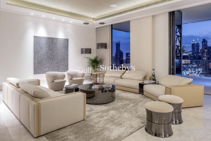 Ultra Luxurious Penthouse The 118 Tower