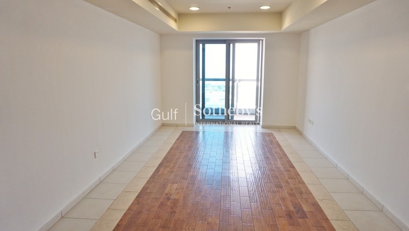 Vacant Apartment Full Sea View Low Price
