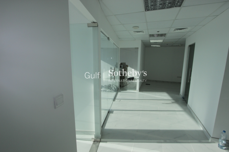 Fitted Office W Partitions, Xl Tower