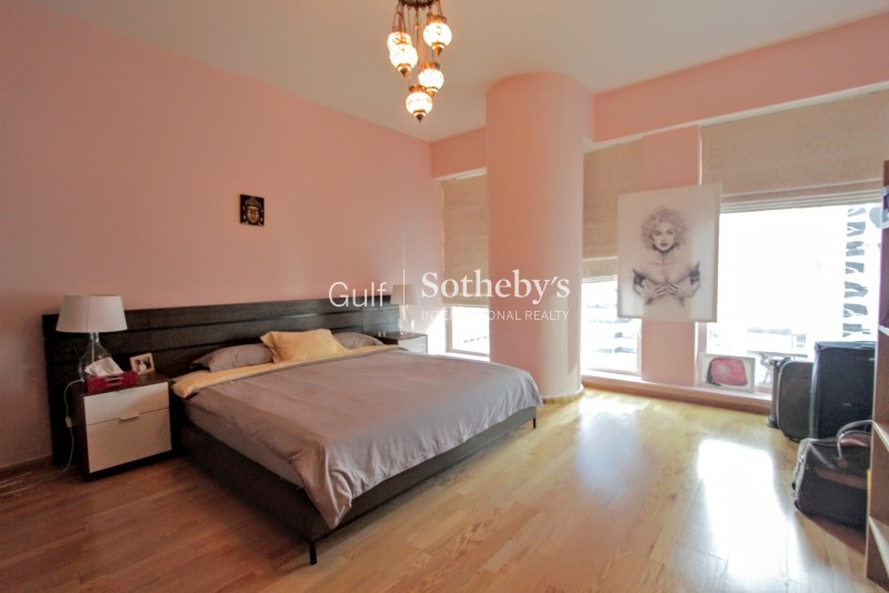 Fully Furnished 3 Bed Loft, Princess Tower