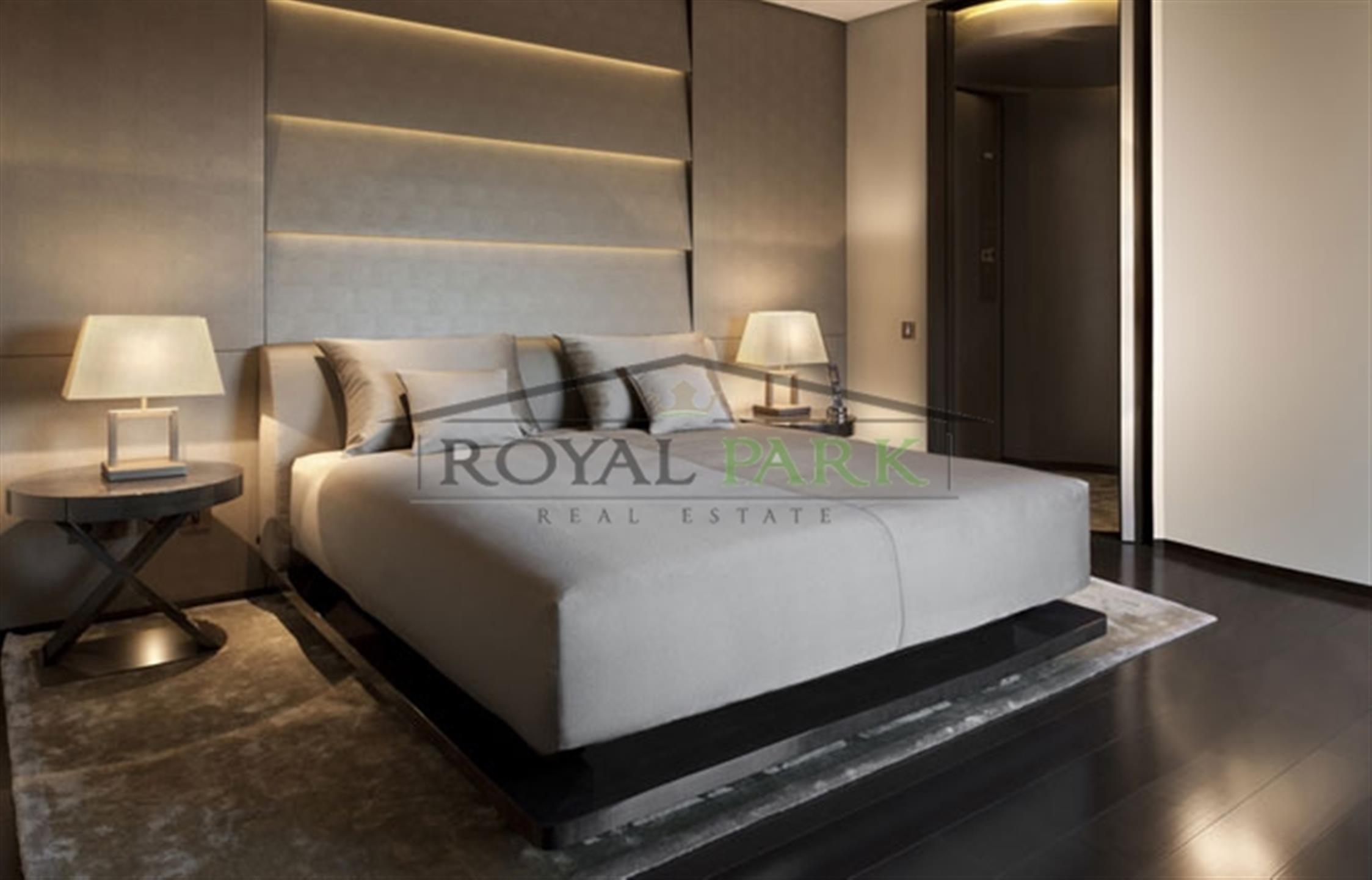 Luxury 1 B/r Armani Hotel Apartment In Burj Khalifa 