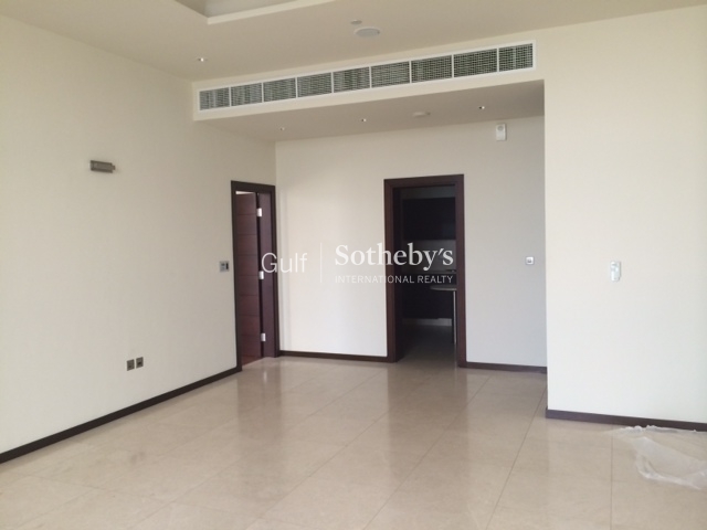 Marina Tower, Large Three Bed Plus Maid, Fitted Kitche, Full Marina View From Balcony, 2 Parking, 215,000aed Er R 11246