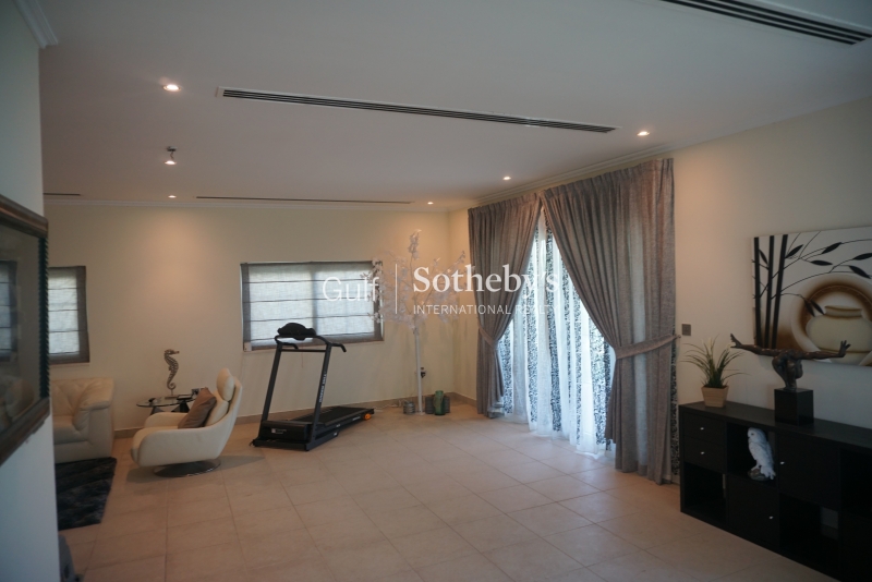Legacy Villa In Jumeirah Park-For Rent
