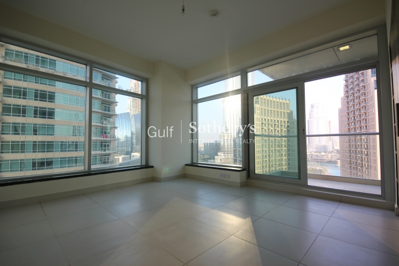 Amazing Price 2br-Lofts Central Tower