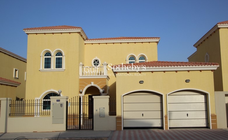 4 Bed Legacy Villa With Good Landscaping