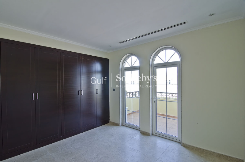 Fully Fitted Office For Rent In Liwa Heights Jlt Er R 8006