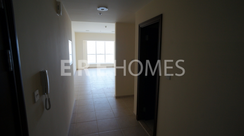 2 Bedroom With Balcony, Partly-Furnished, Elite Residence Er R 15608