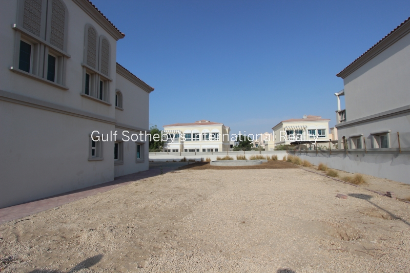 Off Plan. Hills 2br Apartment. Full Golf Course View Op: 2,066,888aed Premium 24%. Er S 5381