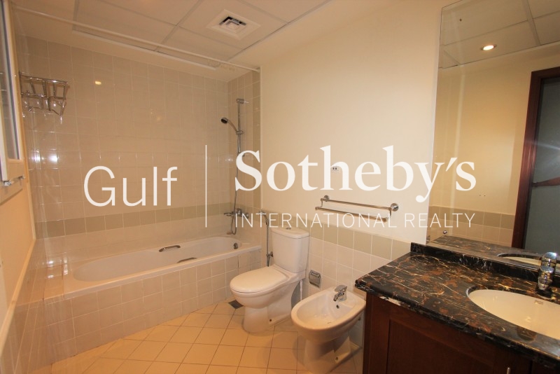 Fully Furnished 3 Bedroom Penthouse Level Apartment With Full Sea And Dubai Skyline Views-Available Now Er R 12936