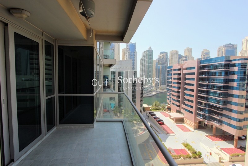Bright And Spacious Unfurnished 1 Bedroom