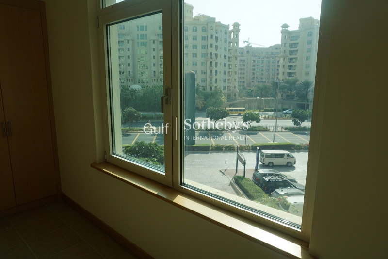 Partial Marina View, 2 Bed And Maids , Marina Terrace, Vacant Now Er R 13986