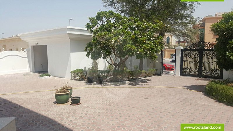 Well Maintained  Stand-alone Villa With Private Pool