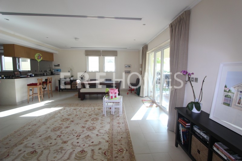 Fully Serviced One Bedroom Apartment In Prestigious Marina Mall Address-Er S 2903 
