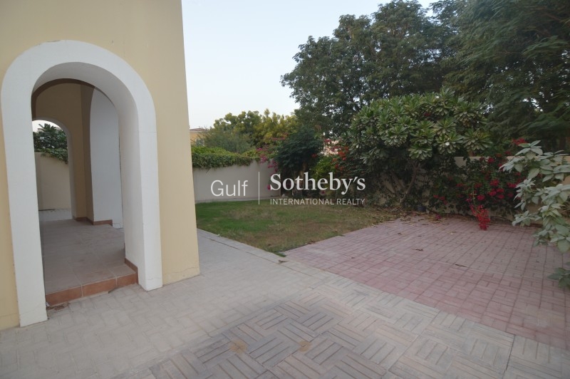 Well Priced 4 Bedrooms With Private Pool