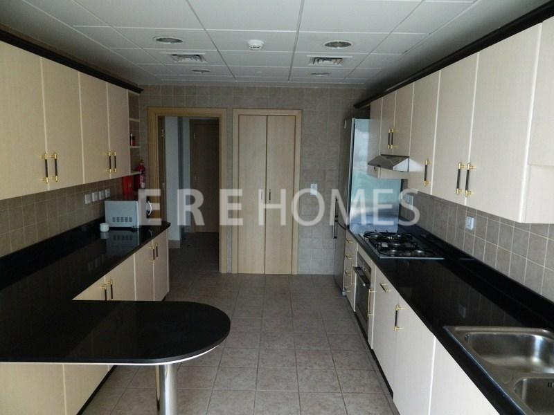 Multiple Cheques, Marina View, Spacious 3 Bedroom + Maids, Marina Mansions, Available Now Err10040