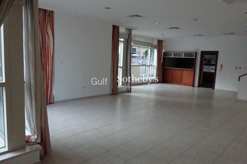 Al Sahab 3 Bed Duplex Villa With Marina Views