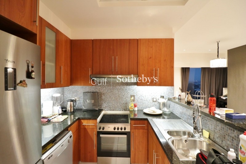 Ere Homes Present A Large Fully Furnished 1 Bedroom Apartment In Marina Diamond 1 Er R 12351